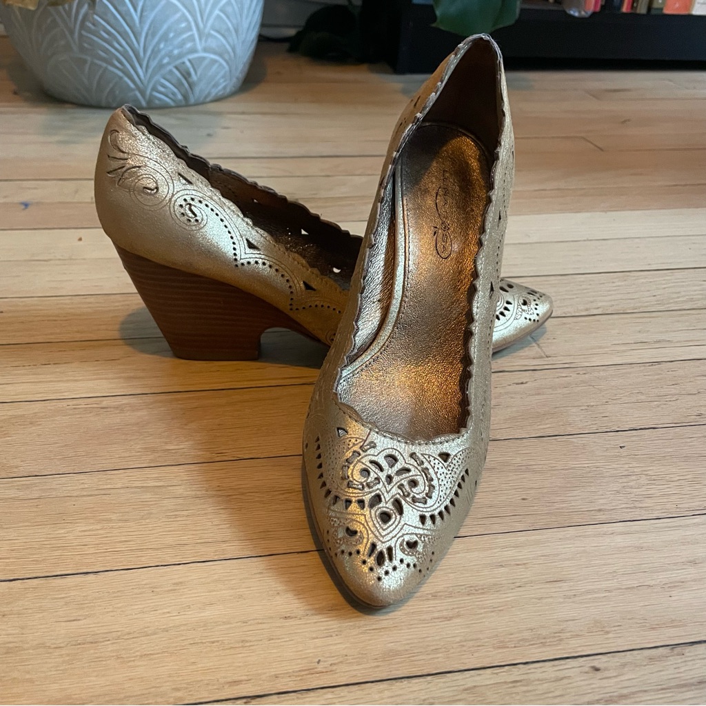 Chic Gold Women's Heels